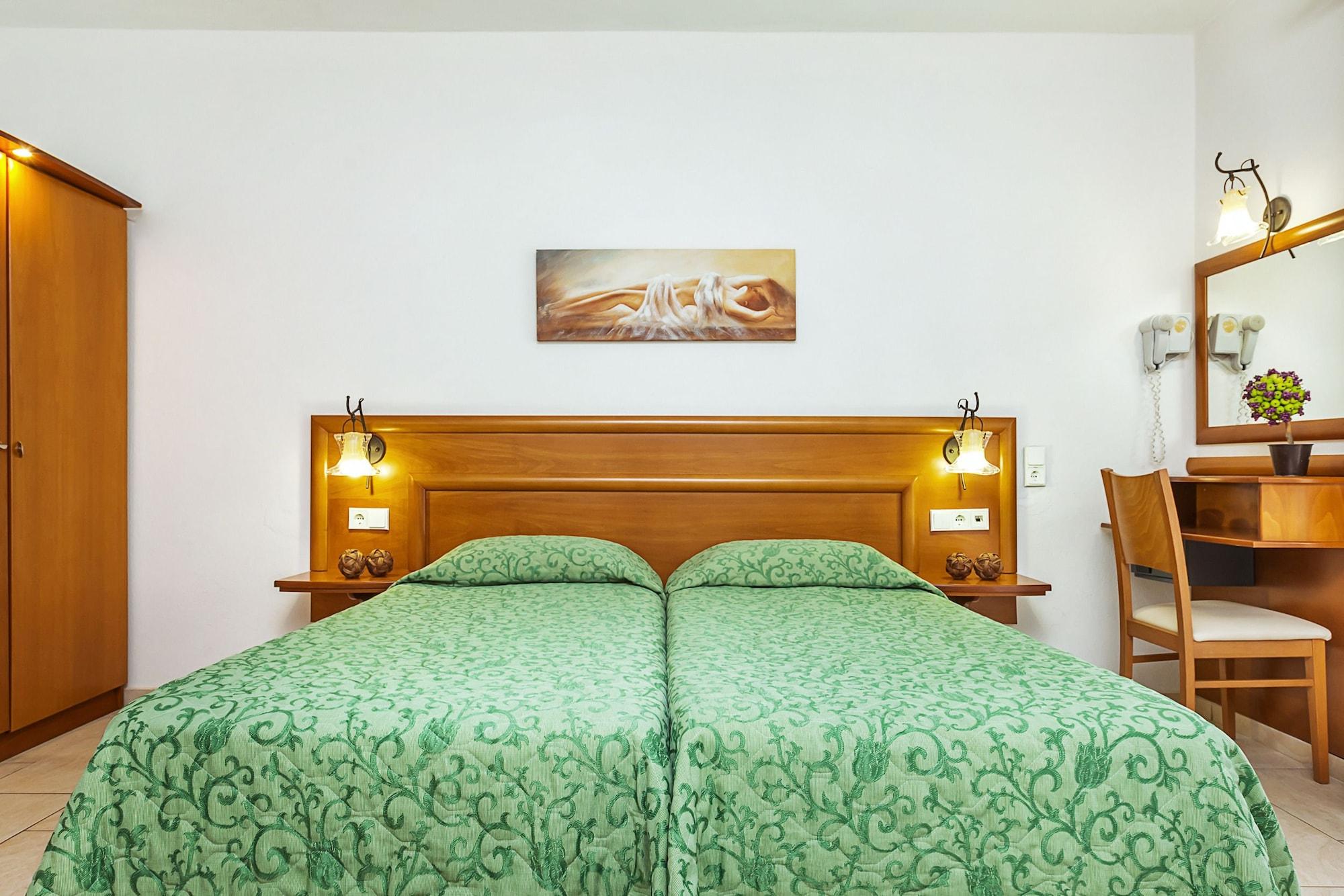 Nereides Hotel Chaniotis Exterior foto