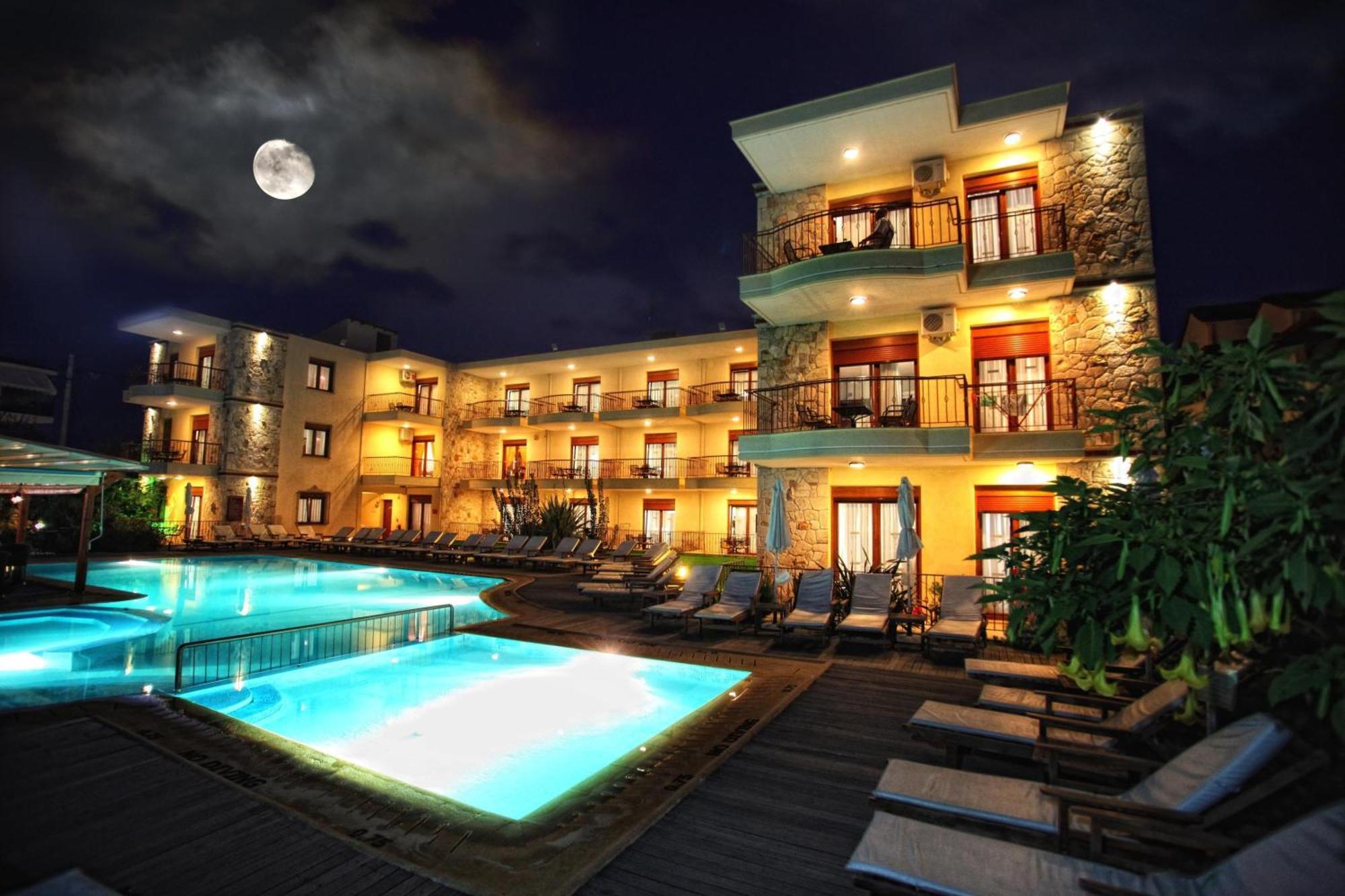 Nereides Hotel Chaniotis Exterior foto