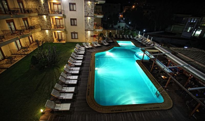 Nereides Hotel Chaniotis Exterior foto