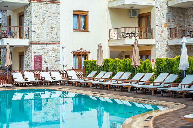 Nereides Hotel Chaniotis Exterior foto