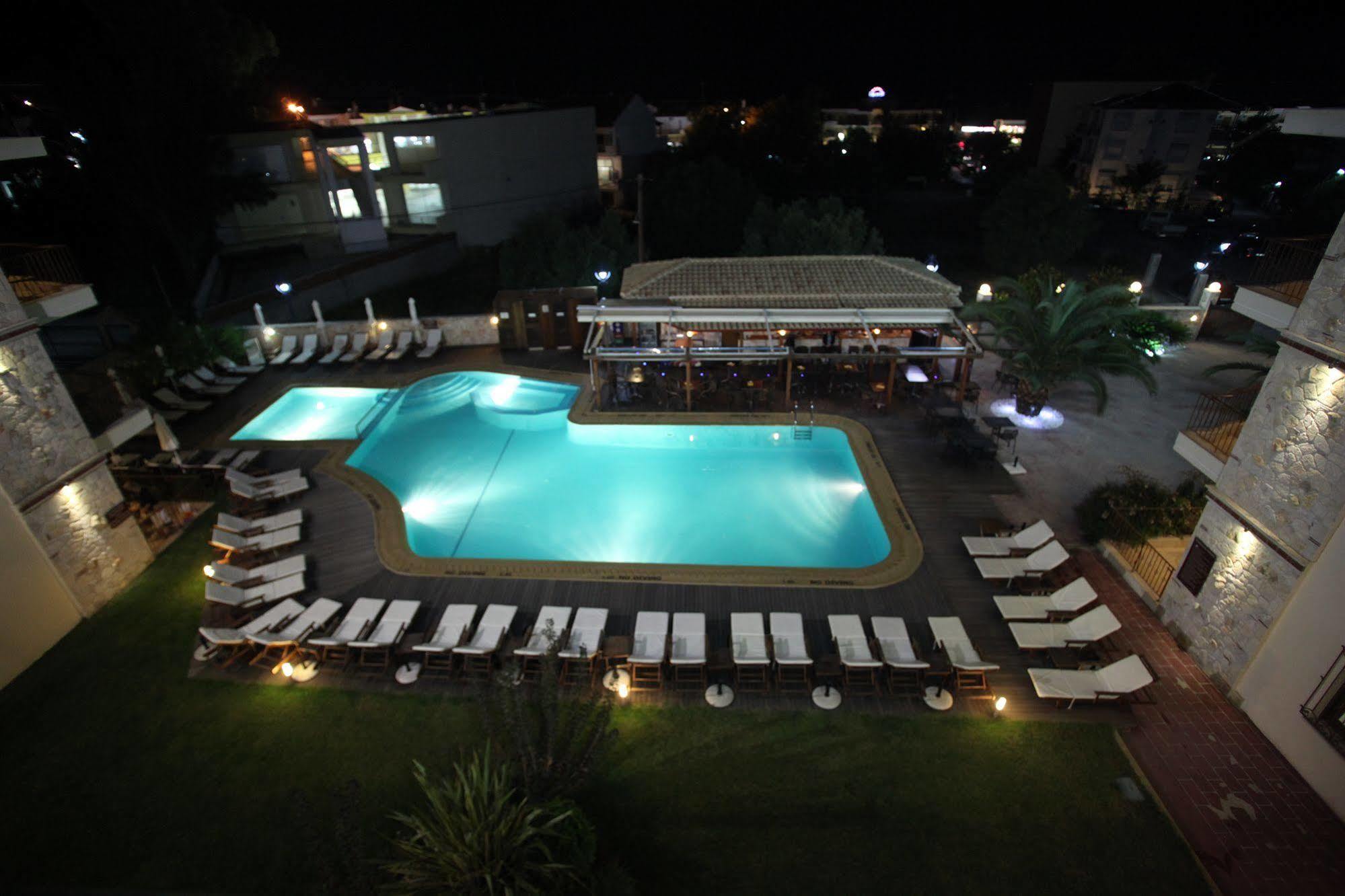 Nereides Hotel Chaniotis Exterior foto