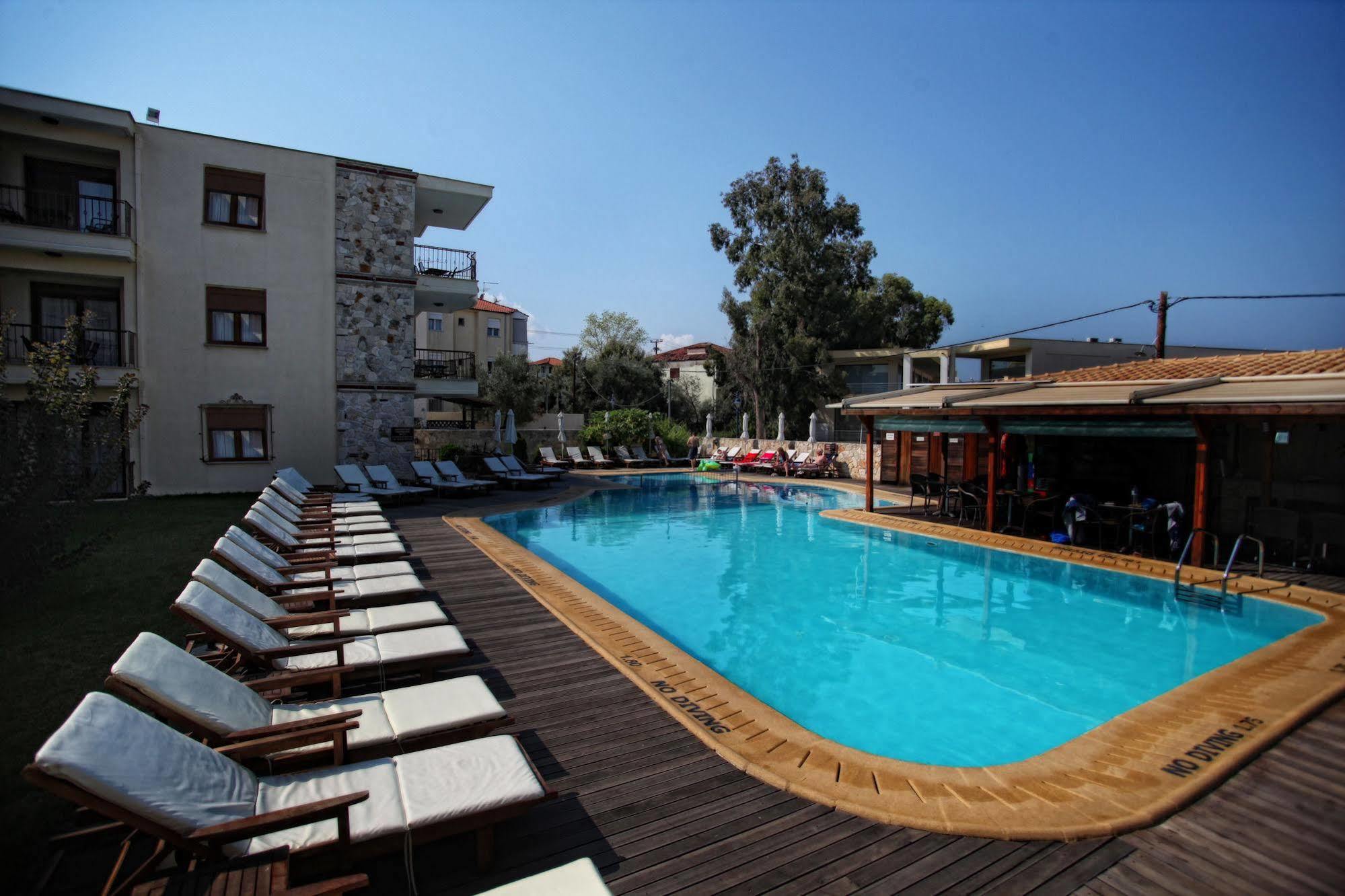 Nereides Hotel Chaniotis Exterior foto