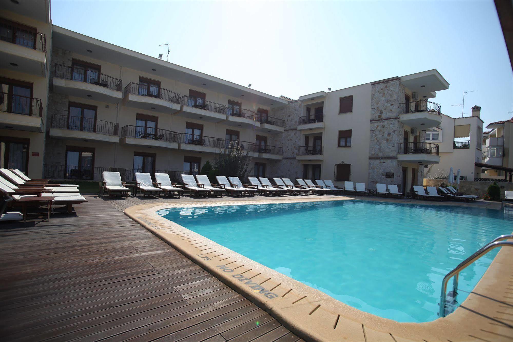 Nereides Hotel Chaniotis Exterior foto