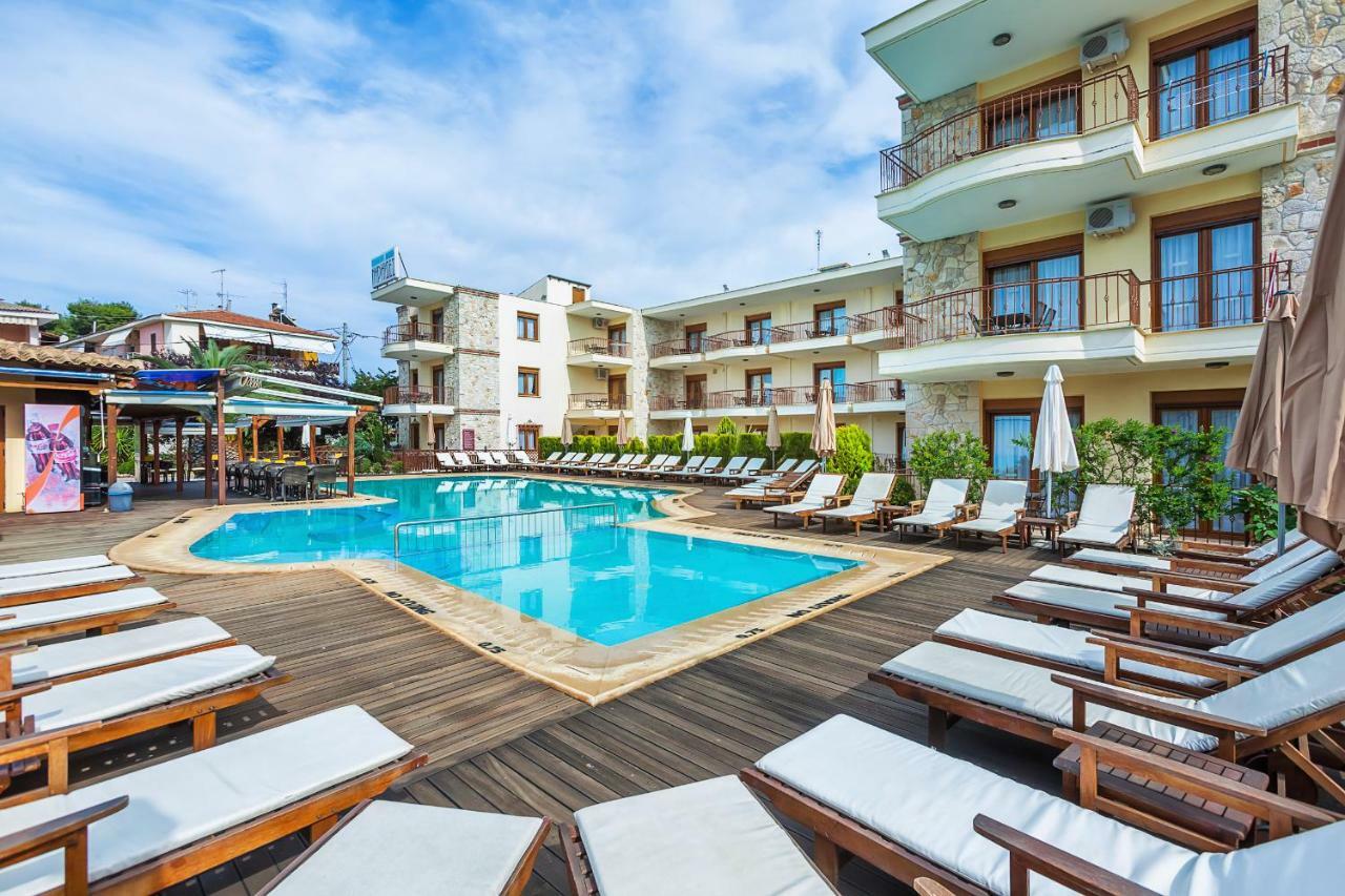 Nereides Hotel Chaniotis Exterior foto